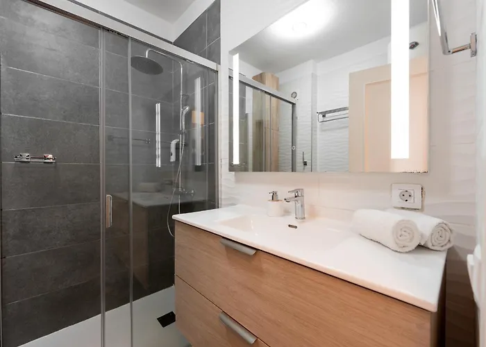 Apartment Benny With Garage *