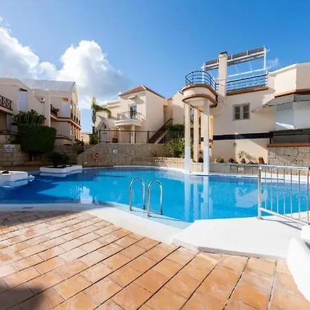 Benny Fanabe - 2 Bed And Loft Apartment, Ac, Pool & Parking Costa Adeje