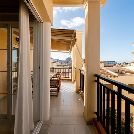 公寓 Benny Fanabe - 2 Bed And Loft Apartment, Ac, Pool & Parking *