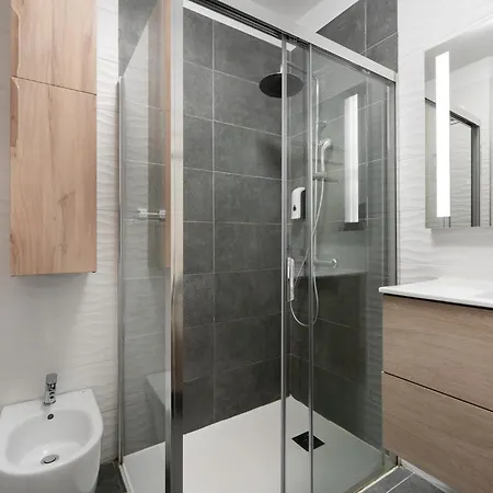 公寓 Benny Fanabe - 2 Bed And Loft Apartment, Ac, Pool & Parking 阿德耶