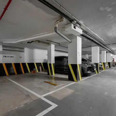 公寓 Benny Fanabe - 2 Bed And Loft Apartment, Ac, Pool & Parking