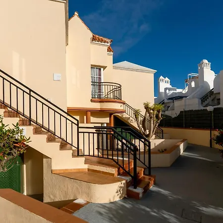 Benny Fanabe - 2 Bed Apartment, Ac, Pool & Parking * Costa Adeje (Tenerife)