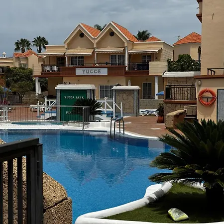 Benny With Garage Апартаменти Адехе